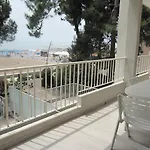 Ariston Apartman *